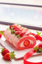 Fluff草莓棉花糖蛋糕卷 的做法步骤：12 - 宁夏新闻网